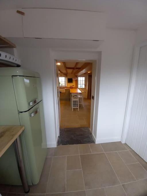 Cosy 2 Bed Cottage Between Snowdonia And The Sea Llandegai Exterior photo