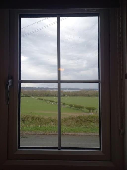 Cosy 2 Bed Cottage Between Snowdonia And The Sea Llandegai Exterior photo