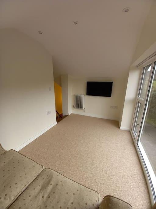 Cosy 2 Bed Cottage Between Snowdonia And The Sea Llandegai Exterior photo